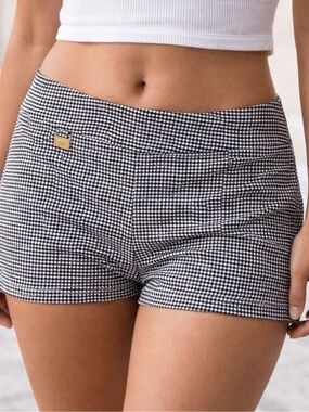 Lisette L checkered black/white stretch shorts, spring, size 8, gently worn,